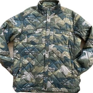 STIO Camouflage Insulated Snap Shirt; size M